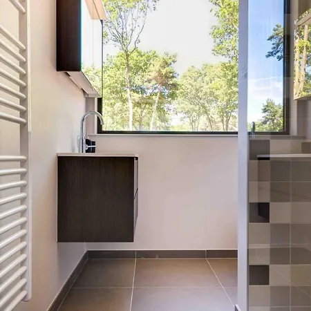 Sl Villa Superieur 8 Personen Jacuzzi Resort Lunteren